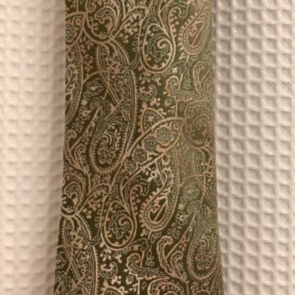 Perry Ellis green paisley necktie